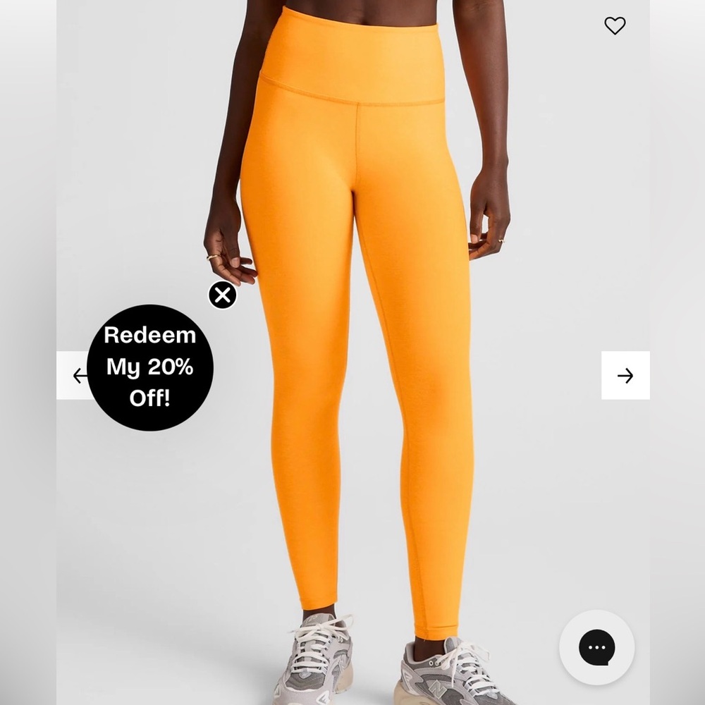 Beyond Yoga (women’s medium) light orange Leggings